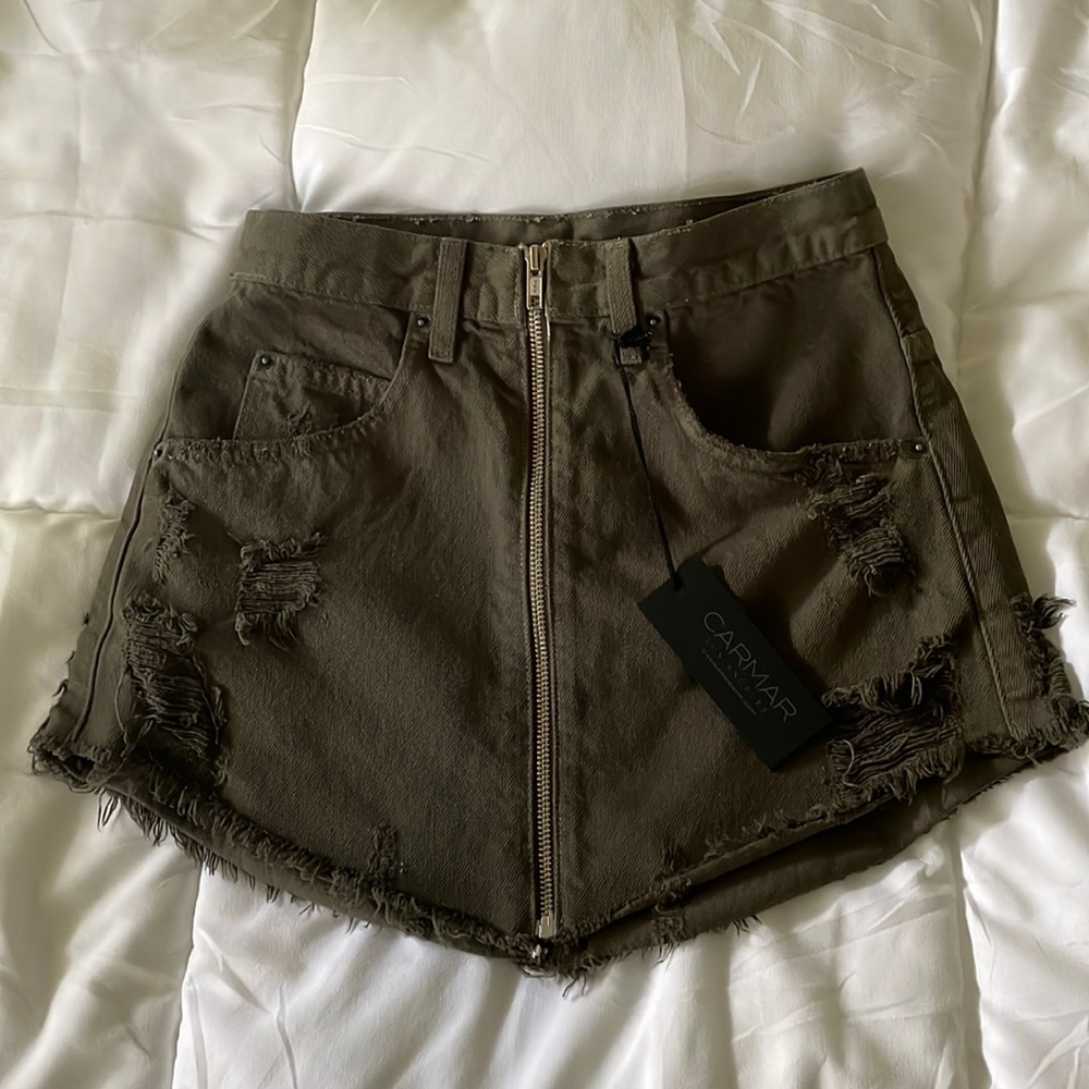 BRAND NEW ARMY GREEN CARMAR SKIRT